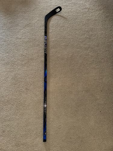 Senior Bauer Proto2 Right Handed Hockey Stick P92 77 Flex Pro Stock (New)