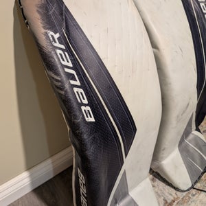 Medium 2022 Bauer Ultrasonic Goalie Leg Pads Pro Stock (Used)