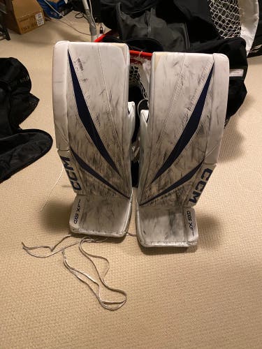34" 2025 CCM Axis XF Pro Goalie Leg Pads (Used)