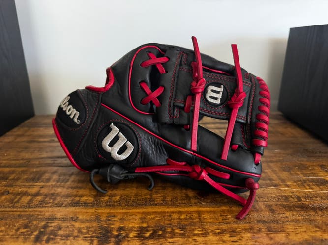 Wilson A950 RH Infield Baseball Glove 11.5" (Used)