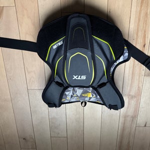 Medium Adult STX Stallion 200 Shoulder Pads (Used)