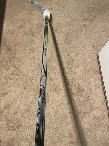 NEW Intermediate Bauer Vapor Hyperlite 2 Left Hand Hockey Stick P92 65 Flex (New)
