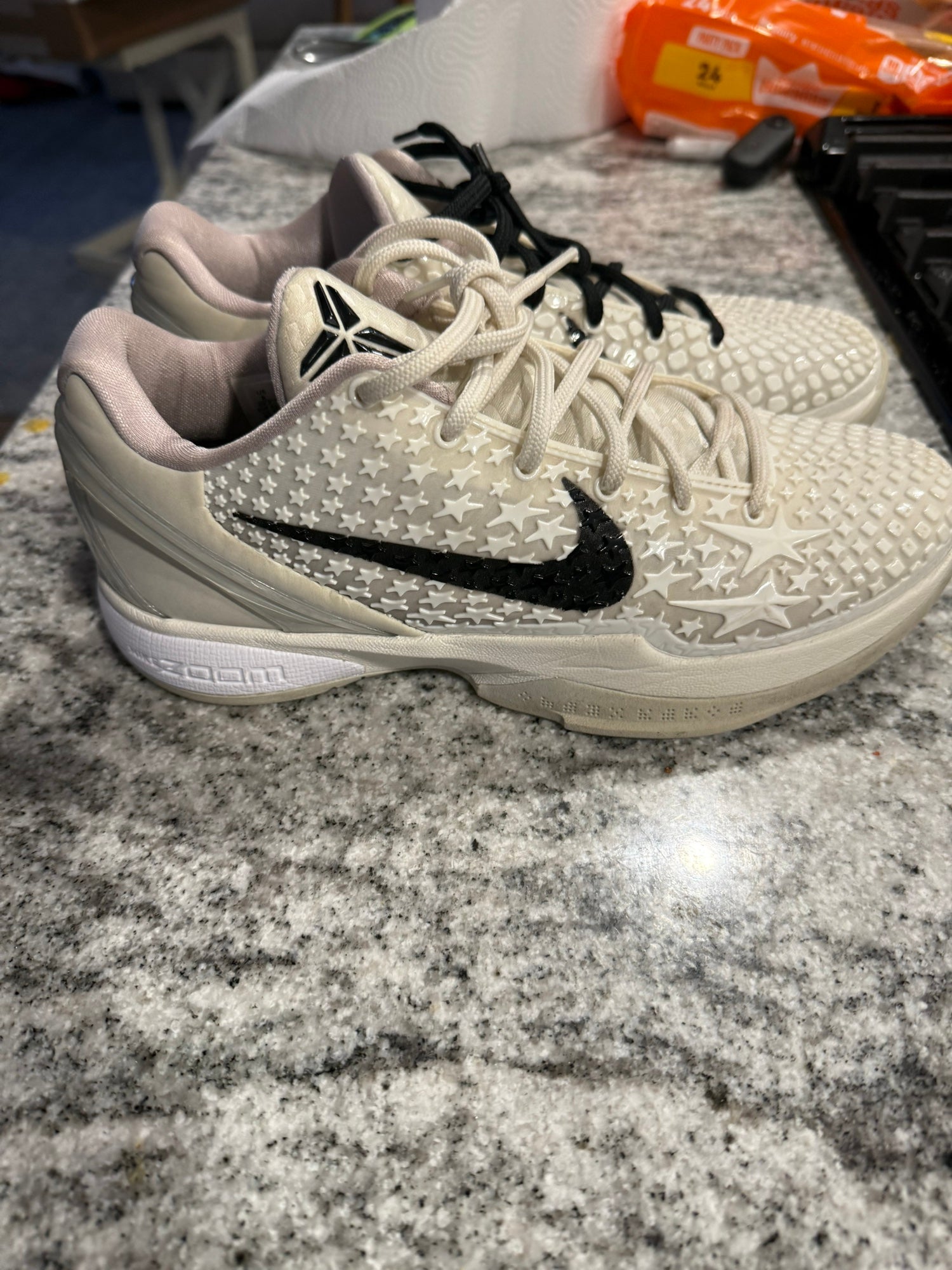 kobe instinct white