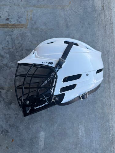 White Used Adult Cascade CPV-R Helmet