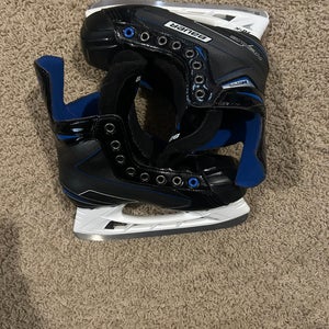 2018 Bauer Nexus N2700 Hockey Skates Extra Wide Width Size 4 (New) read description