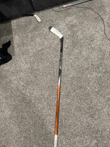 Senior Bauer Vapor Hyperlite 2 Left Hand Hockey Stick P28 82 Flex Pro Stock (Used)