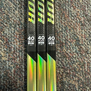 3 pack Warrior Alpha LX3 Pro Right Handed Hockey Stick W28 40 Flex (New)