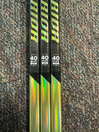 3 pack Warrior Alpha LX3 Pro Right Handed Hockey Stick W28 40 Flex (New)