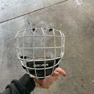 Medium Bauer Re-Akt Cage Full Cage (Used)