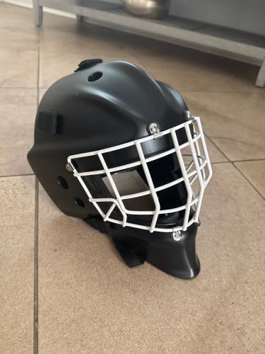Senior Large Coveted Mask 906 Pro Goalie Mask (New)