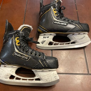 Black 2012 Bauer Supreme One.9 Hockey Skates Regular Width Size 2 (Used)