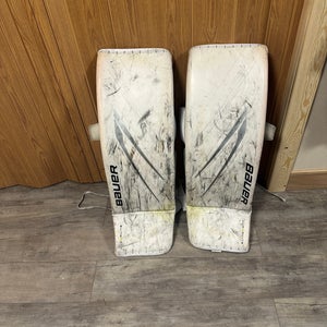 Large 2023 Bauer Vapor Hyperlite 2 Goalie Leg Pads (Used)