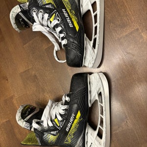 2023 Bauer Vapor X4 Hockey Skates Regular Width 12 (Used)