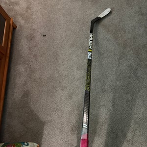 Senior Bauer Supreme 2S Right Handed Hockey Stick P28 87 Flex (Used)