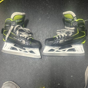 2021 Bauer GSX Hockey Goalie Skates Regular Width Size 2 Like New