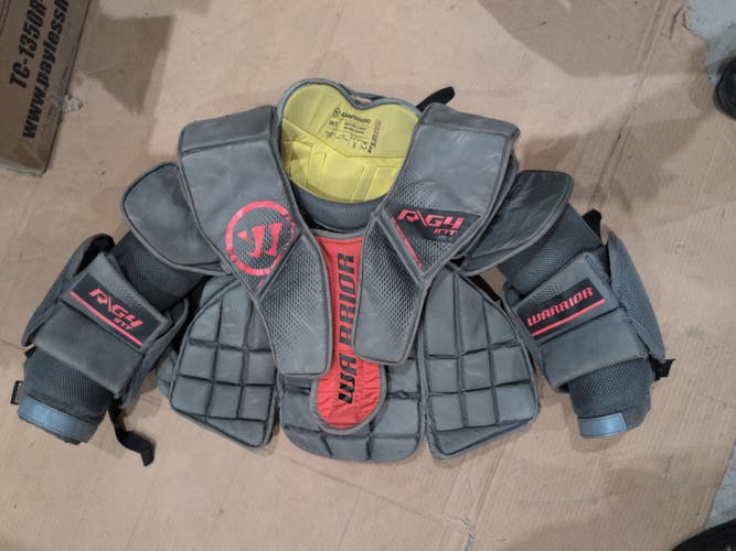 Int Large Warrior Ritual G4 Goalie Chest Protector (Used)