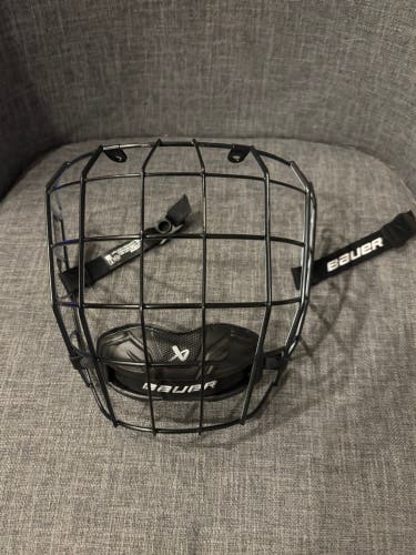 Bauer Hockey True Vision II Facemask Cage Senior Medium Black White