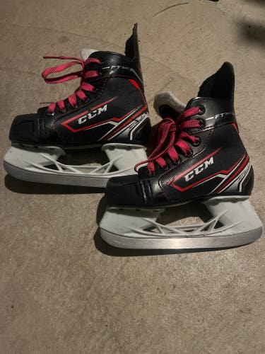 Black 2017 CCM JetSpeed FT340 Hockey Skates Regular Width 11 (Used)