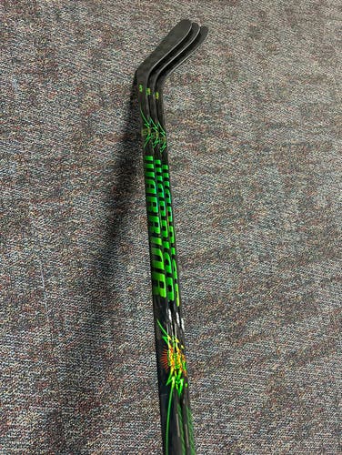 3 pack Warrior Alpha LX3 Pro Deluxe Right Handed Hockey Stick W28 20 Flex (New)