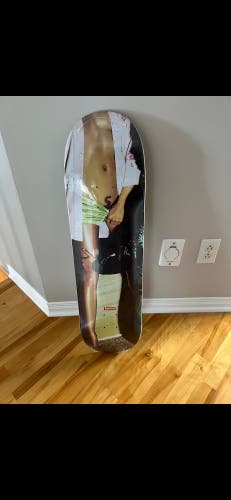 NEW Supreme model skateboard