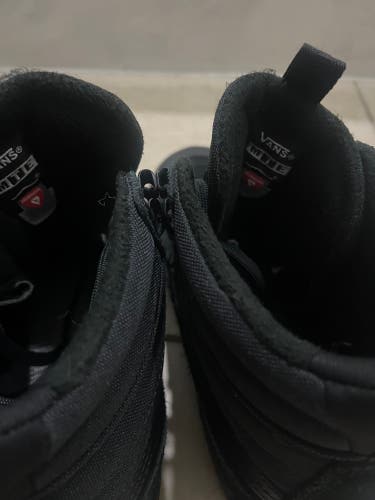 Vans Sk8-Hi Waterproof Insulated Shoe tactical hiking size 10.5