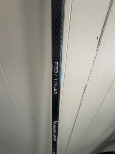 Senior Bauer Nexus E50 Pro Right Handed Hockey Stick P28 77 Flex (New)