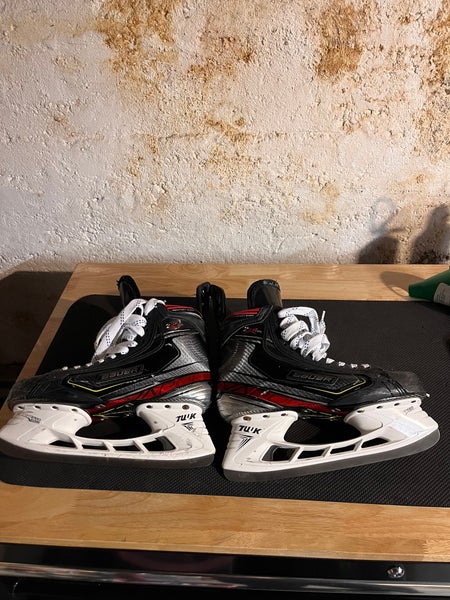 2019 Custom Bauer Vapor 2X Pro Hockey Skates 9.5D (Used)
