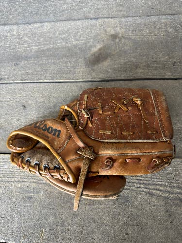 Wilson W1299 11" Baseball Glove Jim Rice RHT Ball Hawk Vintage Snap Action Youth