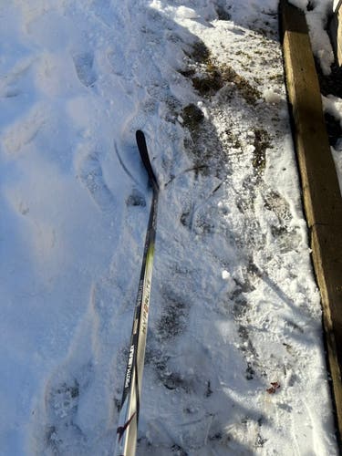 Intermediate Bauer Vapor Hyperlite 2 Left Hand Hockey Stick P90TM 55 Flex (Used)