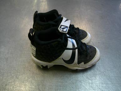 Used Nike FASTFLEX BB/SB Cleats Black Youth 11.0 11339-S000199455