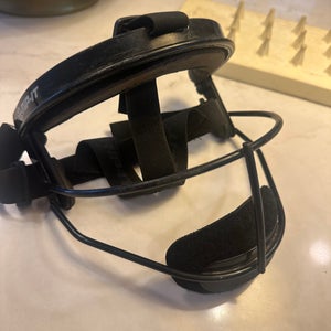 Rip-It Defense Youth Softball Fielder’s Mask Size 24 Black Protective Face Guard