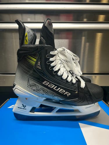 Bauer Vapor Hyperlite2 Hockey Skates NCAA Pro Stock Size 4.5 FIT 3 238mm (New)
