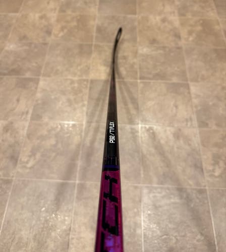 Senior Bauer Twitch Left Hand Hockey Stick P92 77 Flex (New)