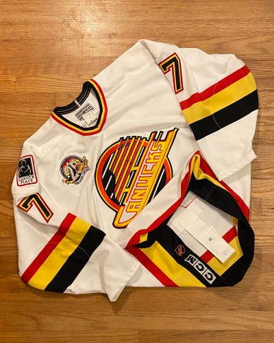 Vintage Vancouver Canucks Ronning center ice authentic 25 year silver anniversary hockey jersey