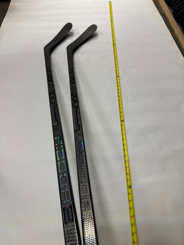 Senior CCM Ribcor Trigger 6 Pro Right Handed Hockey Stick P28M 70 Flex (2-Pack)