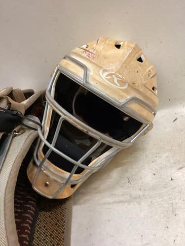 Used Rawlings ADULT CATCHERS SET W/HELMET Catchers Equipment Other 11725-S000498572