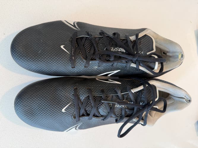 Black Men's Size M 12.5 (W 13.5) Adult Nike Low Top Molded Cleats (Used)