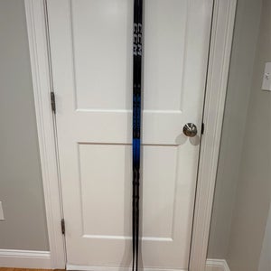 Senior CCM JetSpeed FT7 Pro Left Hand Hockey Stick P28+1/4 85 Flex Pro Stock (Used)