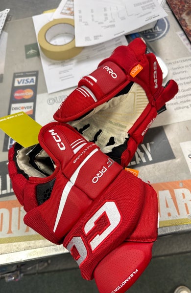 13" CCM Super tacks XF Pro (Used) Red Senior Gloves Sr intermediate 13 inch
