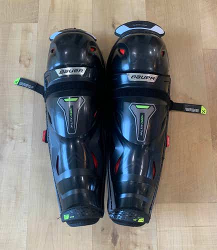 Senior Bauer Vapor XLTX Pro+ 16" Shin Pads (Used)