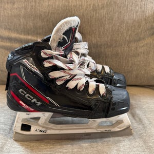 CCM EFlex 6.9 Hockey Goalie Skates Regular Width Size 1.5 (Used)