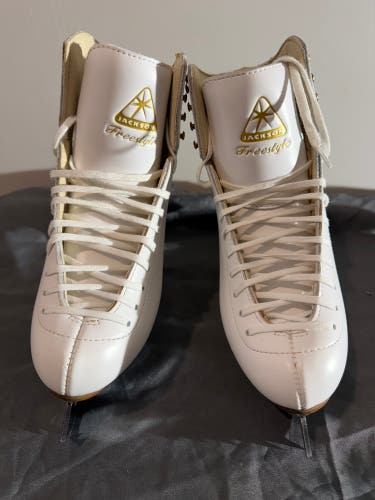 Jackson Ultima Freestyle Figure Skates C Adult 6.5 (Used)