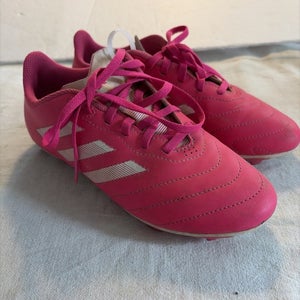 Girls Junior Size 4 Adidas Pink Soccer Cleats. Excellent Condition.