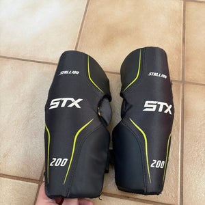 Medium Adult STX Stallion 200 Arm Pads (Used)