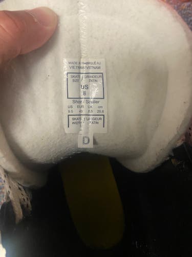 2020 CCM Super Tacks 9350 Hockey Skates Regular Width 8 (Used)