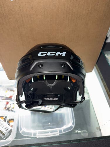 CCM 720 Matte Black Helmet Large (used)