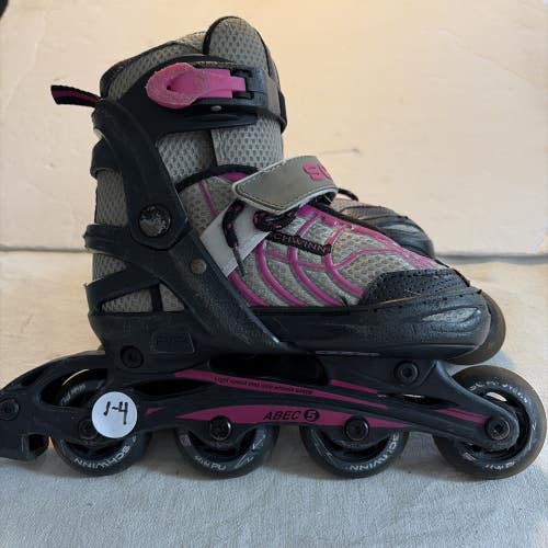 Adjustable Sizes 1,2,3,4 Schwinn Rollerblades