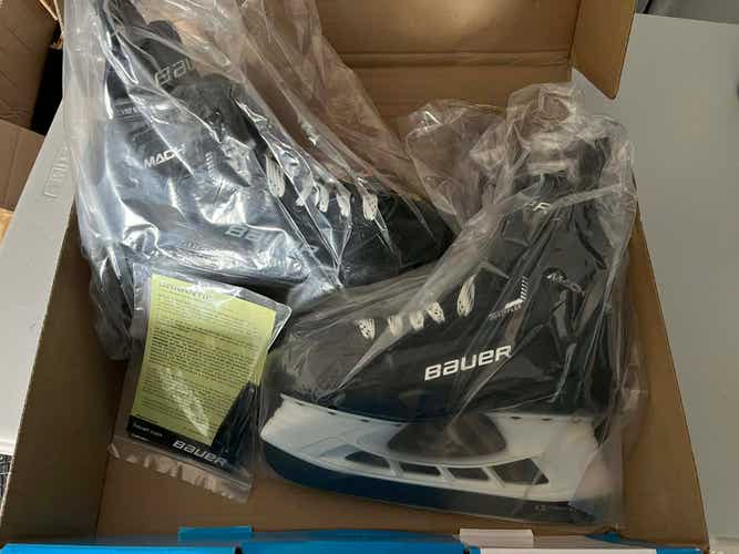 (New) Bauer Supreme Mach Hockey Skates Size 7.5 Fit 2(New)