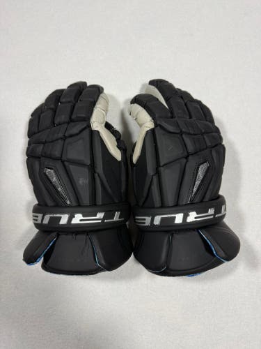 True Frequency 2.0 Lacrosse Gloves (Used)