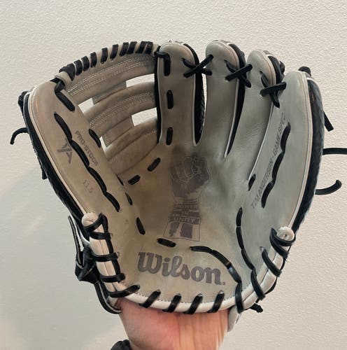 Wilson A2000 TA7 RH Infield Baseball Glove 11.5" Tim Anderson Model (Used)